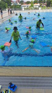 Kids swimming lessons jurong west