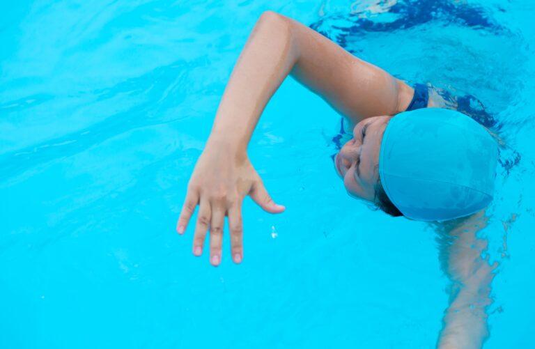 How to Swim for Beginners: 5 Basic Swimming Skills
